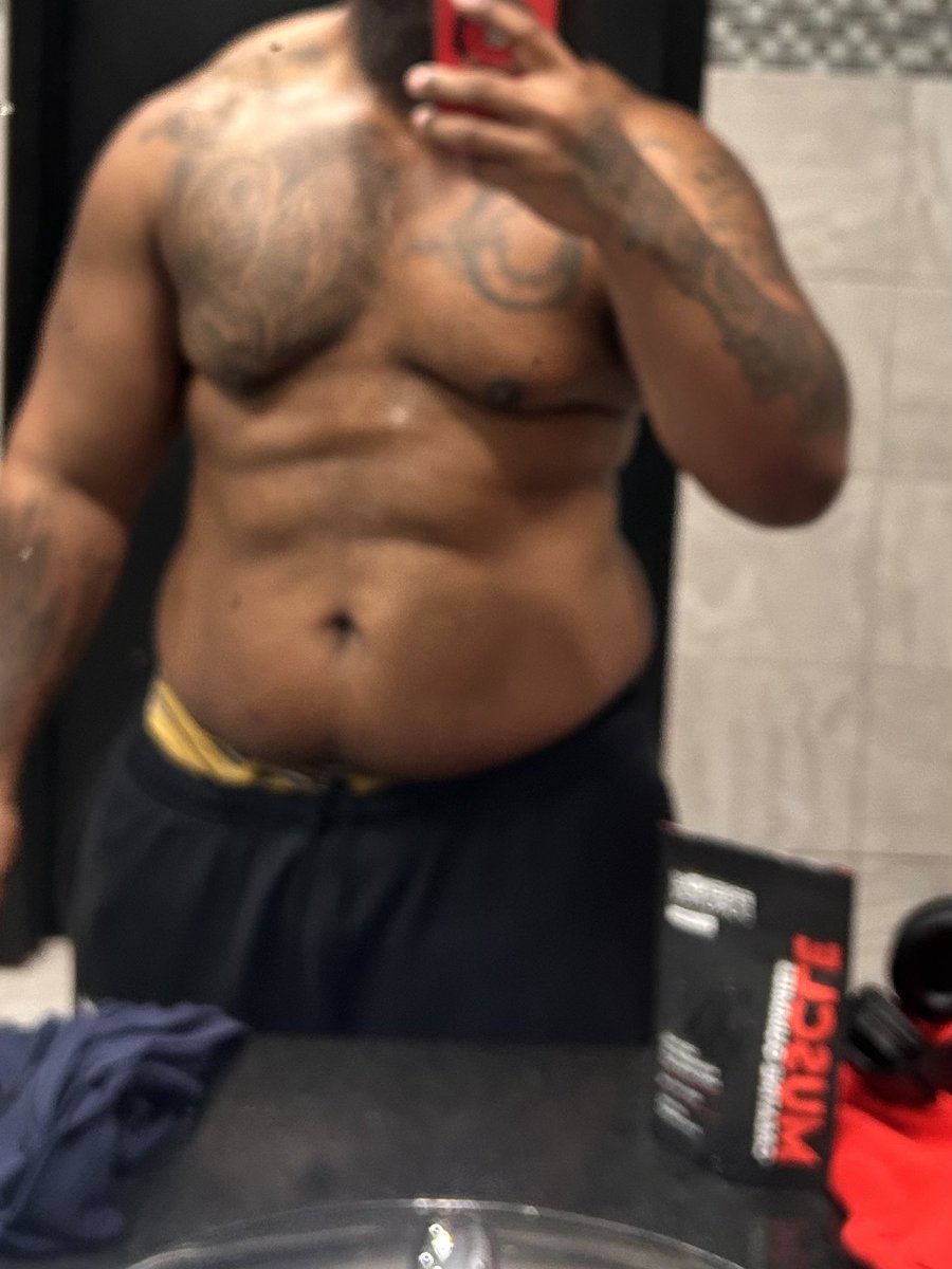 Squeeezzyy tweet media