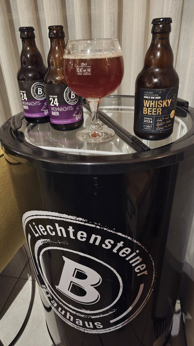 A princely treat this evening from the #Liechtenstein  🇱🇮 brewery in Schaan, bringing back fond memories: brauhaus.li  #PrincelyMoments <a href="/LI_Travel/">LI_Travel</a>