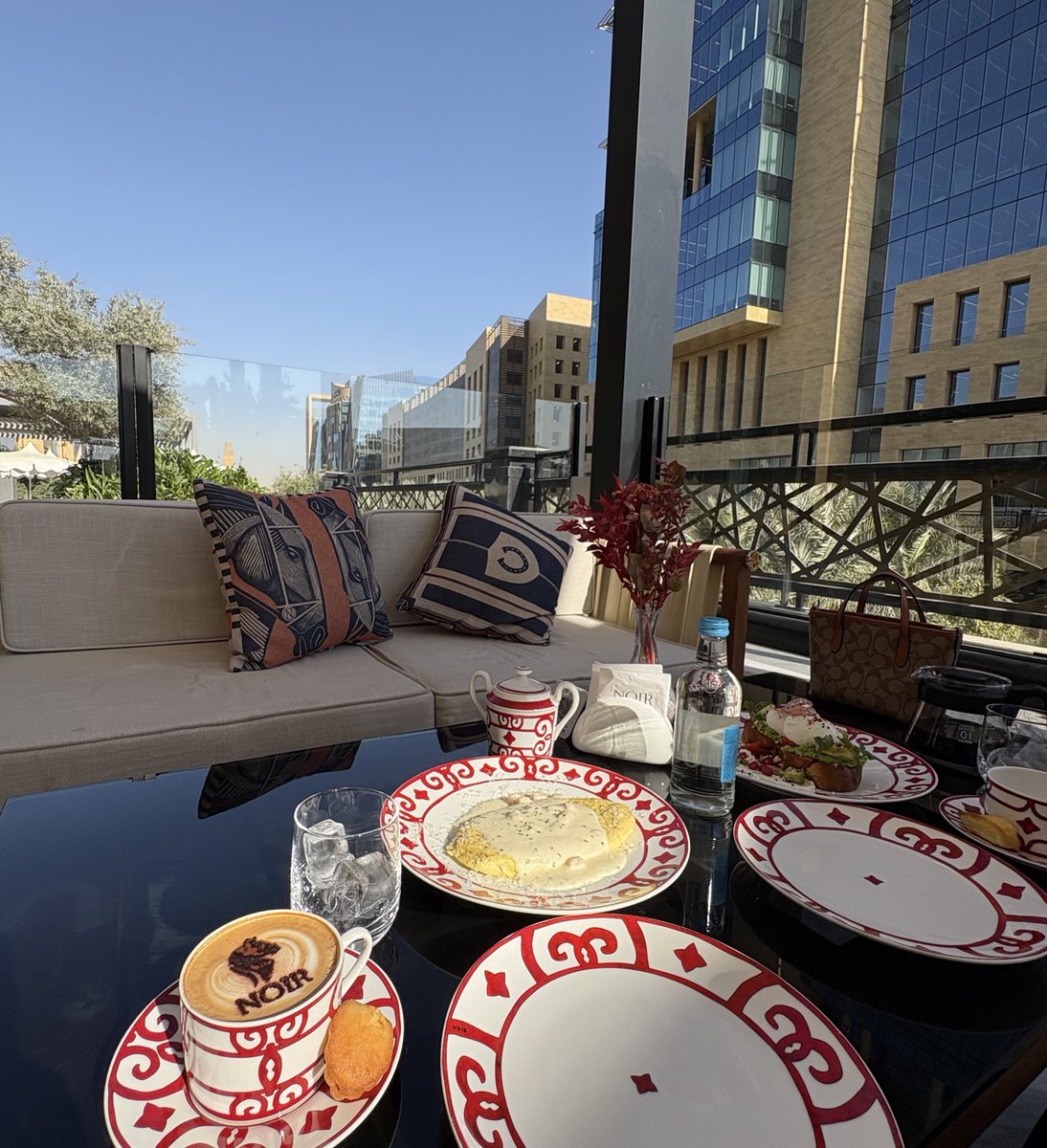 _2llii__'s tweet image. 