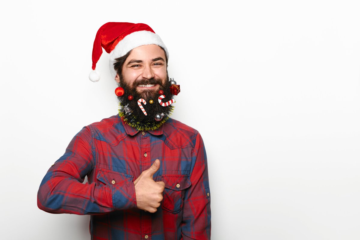 ProrasoUSA's tweet photo. Eggnog spills? Cookie crumbs? Glitter from a card you didn’t even want to open?Proraso Wood &amp; Spice Beard Wash handles the heavy lifting. Remove the debris, keep the beard, and smell like you own the place. 

Get yours here: https://t.co/VOVvniRflr https://t.co/kejpBUTJRX