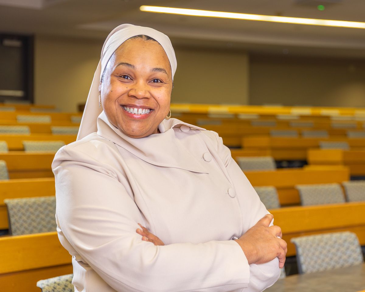 OfficialNOI's tweet image. From tears to triumph: Muslim mother of eight, graduates from law school
new.finalcall.com/2025/12/22/fro… via @TheFinalCall