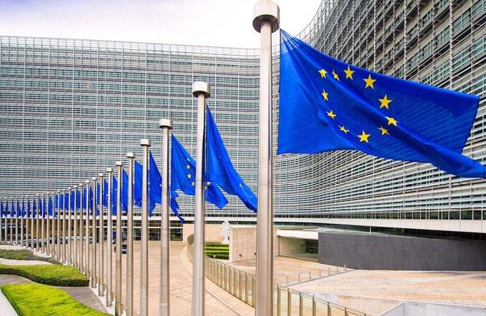 الاتحاد الأوروبي يعلن تضامنه الكامل مع الدنمارك بشأن غرينلاند - فون دير لاين وكوستا يؤكدان أن أمن القطب الشمالي أولوية أوروبية - التشديد على احترام السيادة والسلامة الإقليمية وفق القانون الدولي 