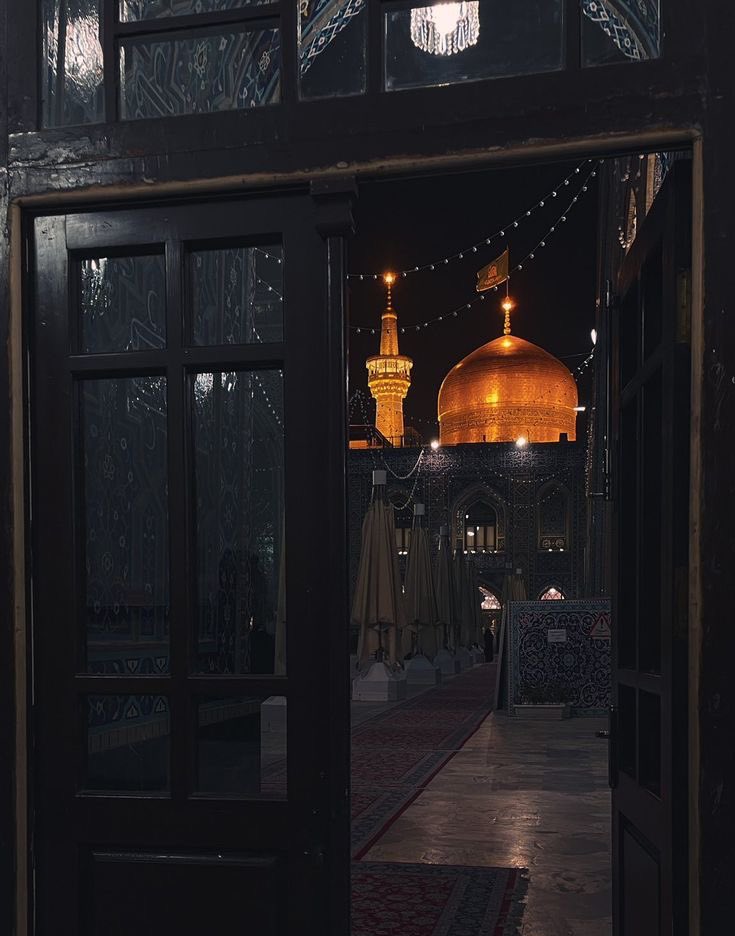 zaso_3's tweet photo. "لَهُ قُبَّةٌ لَوْ رَآهَا الكَافِرُ لَأَسْلَمَ". https://t.co/ZRXWgt7wyo