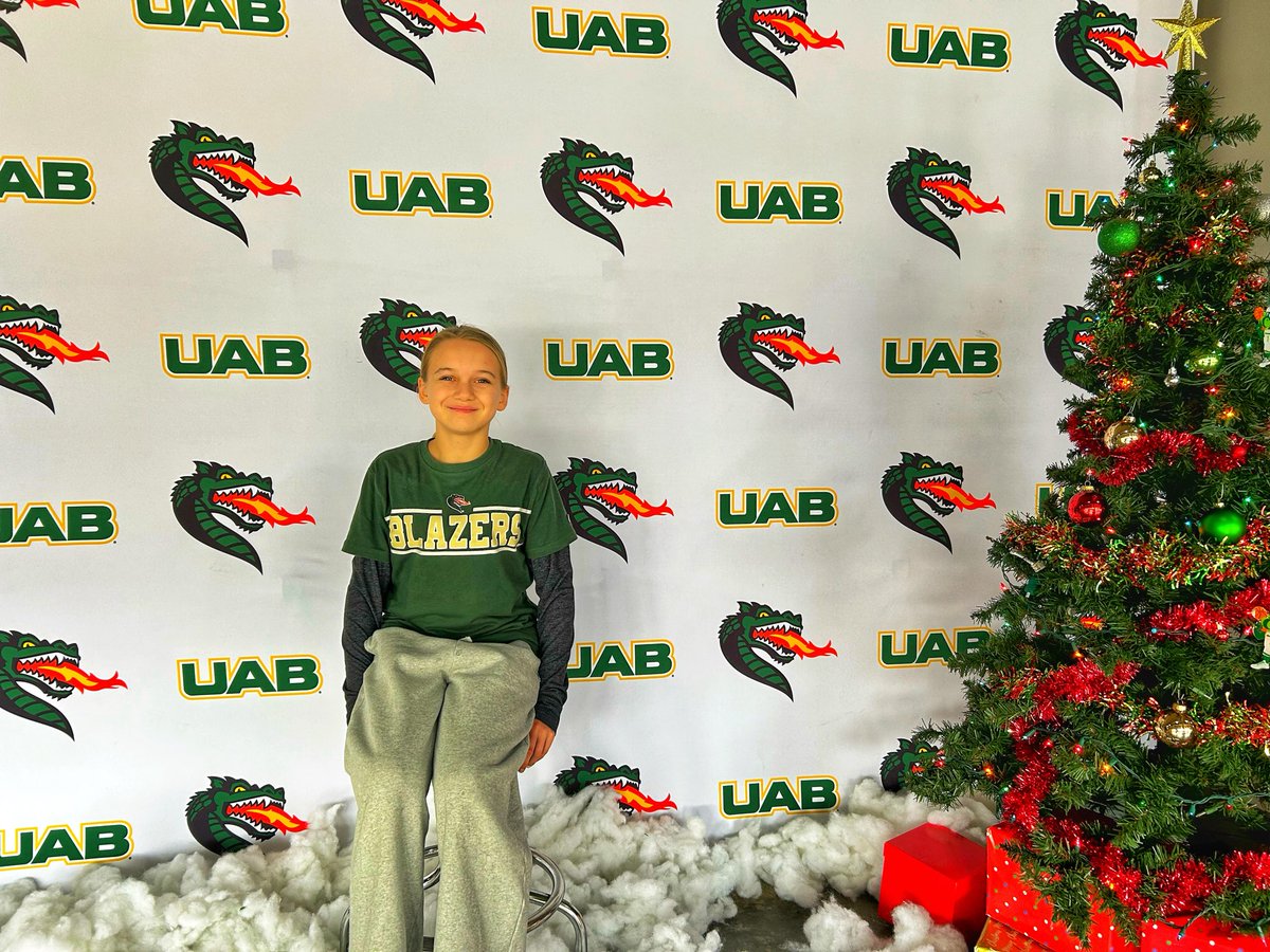 Had some fun at one of our favorite places. Cheering on #UAB in their win over Samford today. Gotta love Christmas 🏀