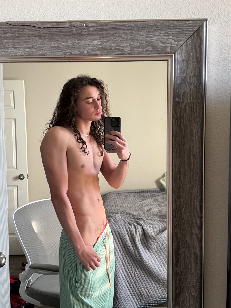 TarzanJames tweet media