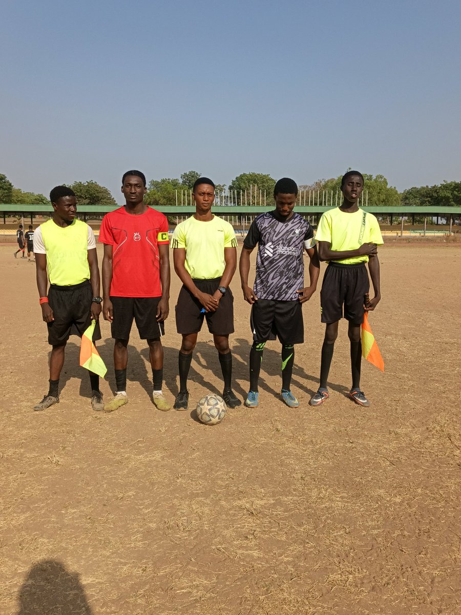 unilorin_archi's tweet image. HOD's Cup FInals Highlights | Slide 2/7

Teams lined up, focus locked in.
Officials and referees introduced as the stage was set.
Everything ready before kickoff. ⚽🔥
#TeamLineup #MatchDay #WarmUpMoments #HODsCup #CampusSports