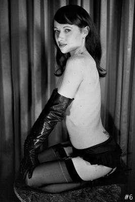 varla_miss24's tweet image. This is my new Miss Varla account. Anyone who doesn't already know me and is into ballbusting and foot fetish - or really all forms of Domination from a Sadist - should follow me.