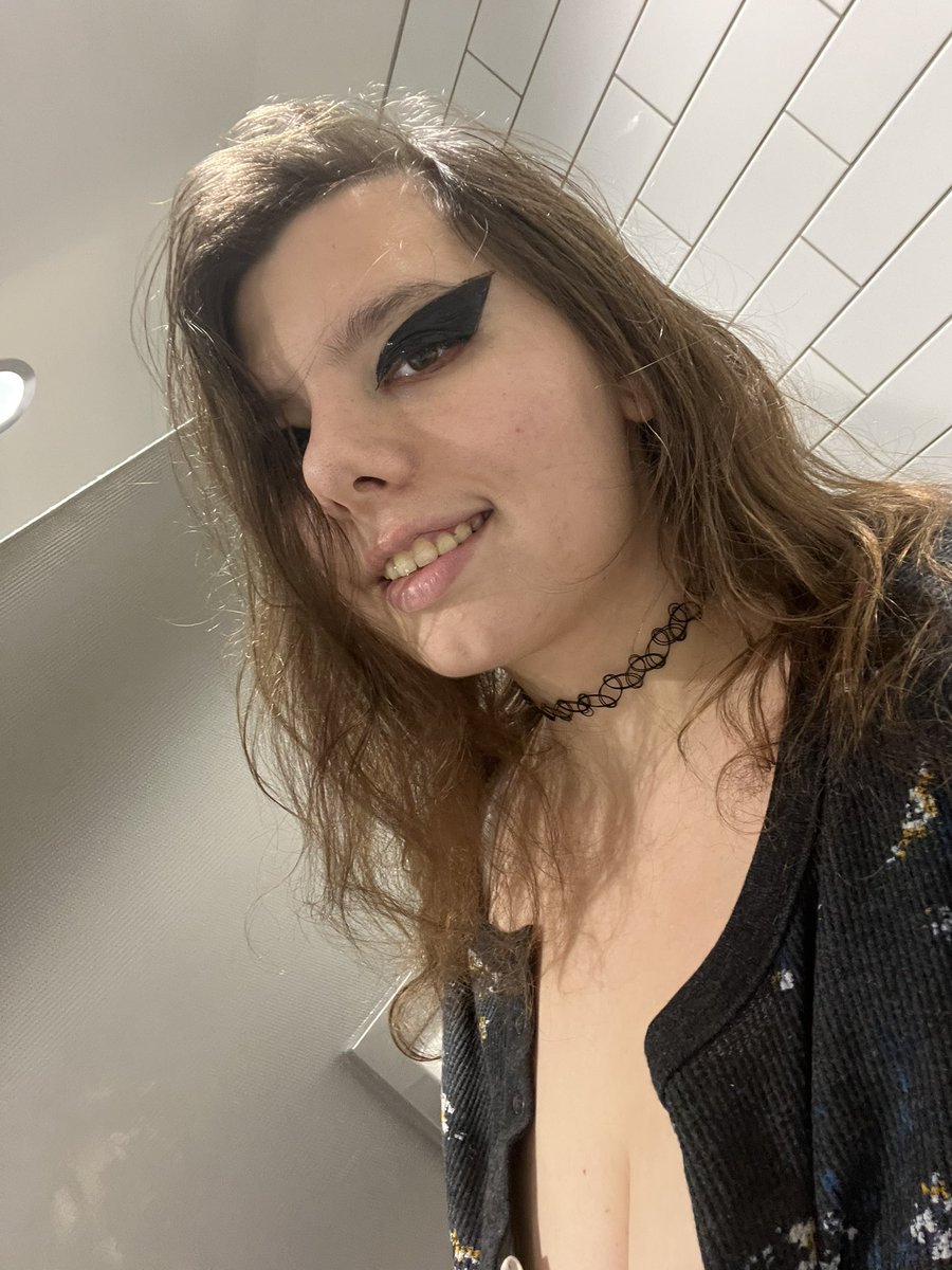 drawincreepy123's tweet image. 