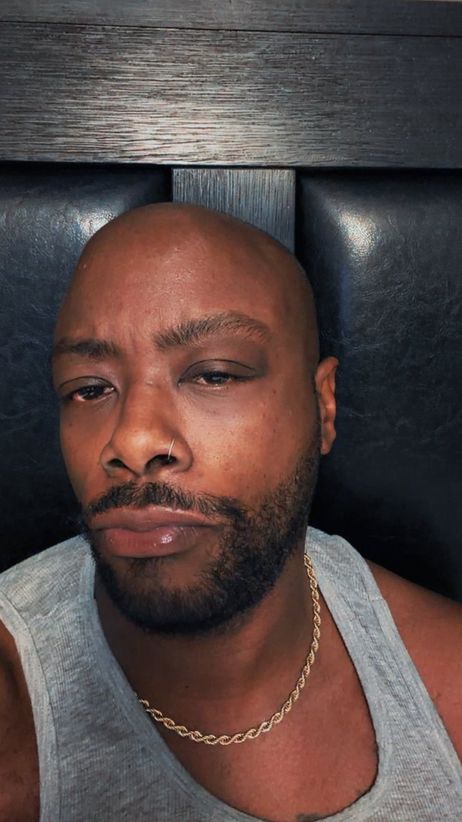 Eating that hole barefaced. 😌