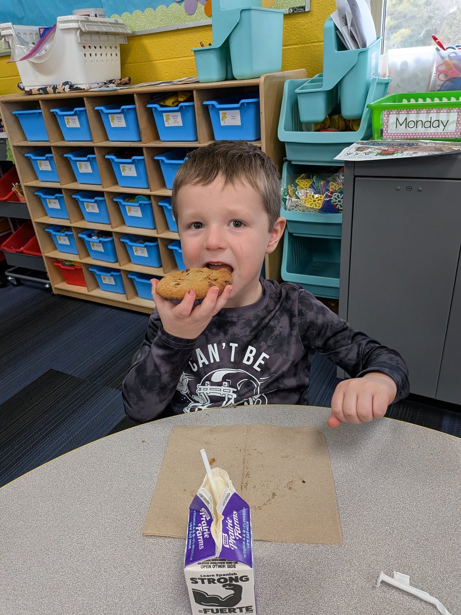 Kelly Burns tweet media