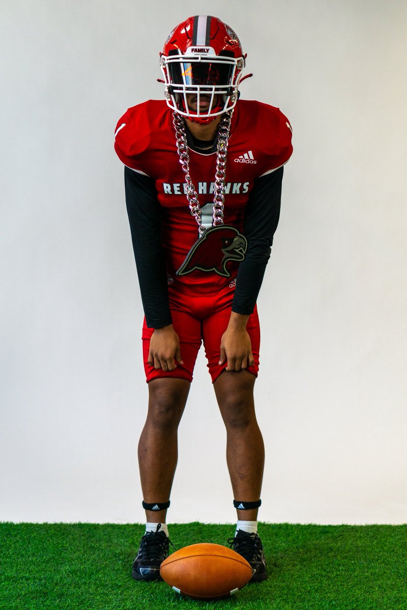 MickyeSimmons's tweet photo. After a great conversation with @Coach_JLaSala i'm blessed to receive an offer to @Montclair_FB 
@CoachClowry !!!! https://t.co/UyYjpArsfi