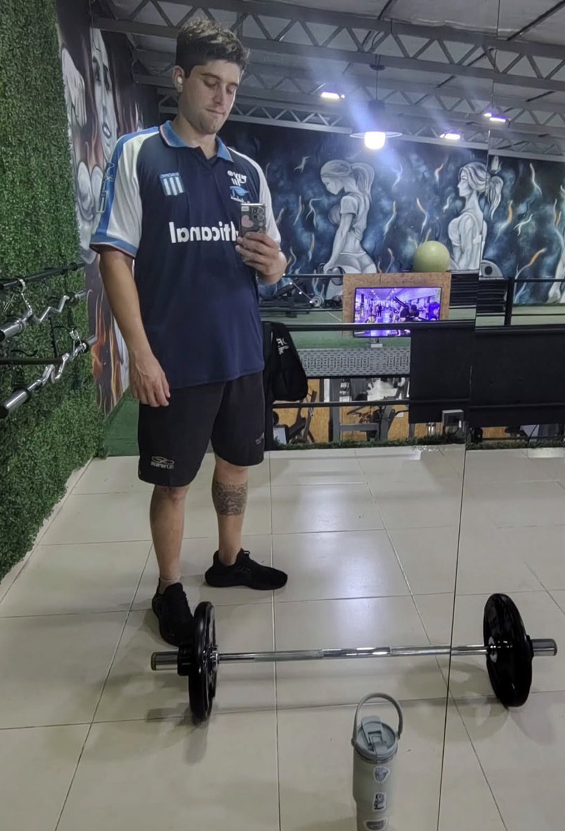 ¡Muchas Gracias Fede Ynfante por confiar en nosotr@s! 🩵🤍🎓

#indumentariarc #indumentariaracing  #racingclubdeavellaneda #RacingClub #ElCilindro #racing #LaAcademia #CamisetaRacing1998 #camisetaRacingRetro #camisetaRacing #CamisetaRacingTaiyo #camisetaRacingClub