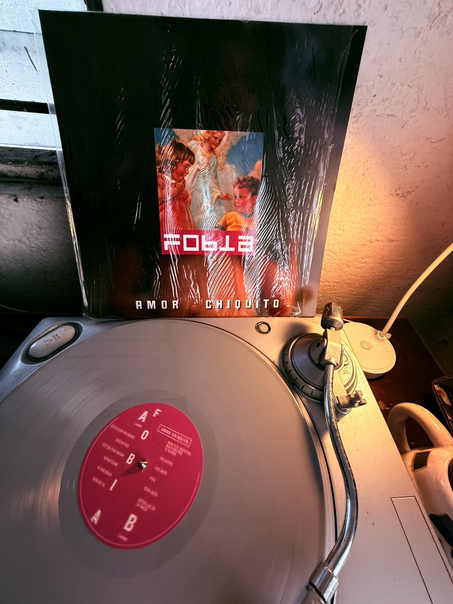 Hoy se cumplen 30 Años del #AmorChiquito de #Fobia