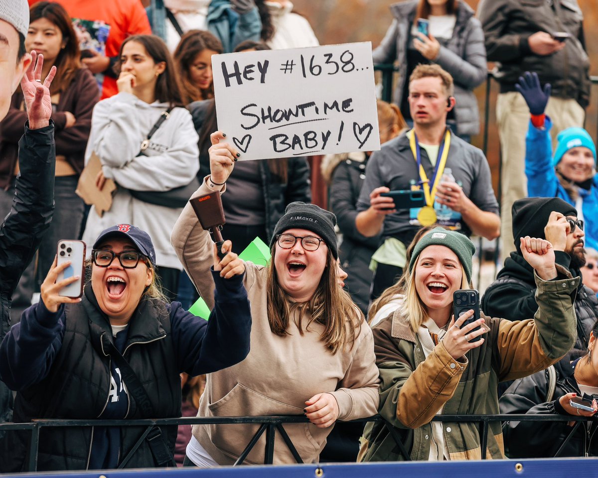 BAA's tweet image. Kicking off the week with some motivation from this year's #BostonHalf spectators!🗣️💙💛 #MotivationMonday