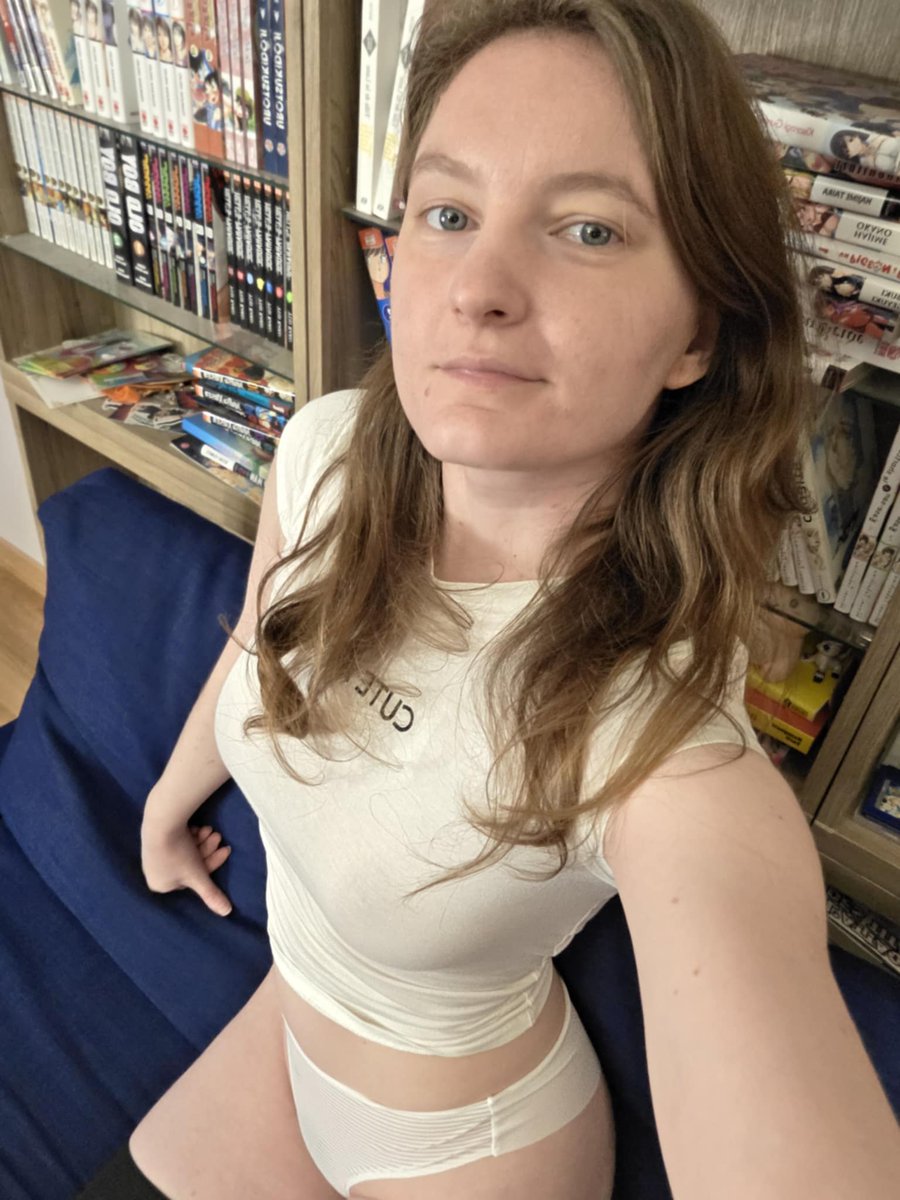 CleoDeschamps's tweet photo. Je suis en #live #cam #sexy pour #adultes  sur mon profil @Cam4_FR maintenant ⤵️

https://t.co/Y9MIILBgca 😀

#sexygirl #camgirl #frenchgirl #cutegirl #hot #hotgirl #girlnextdoor #blueeyes #blonde #blondegirl #stockings

(insta : https://t.co/eWK44XjiDF 💙) https://t.co/5YBy1iYiQ0