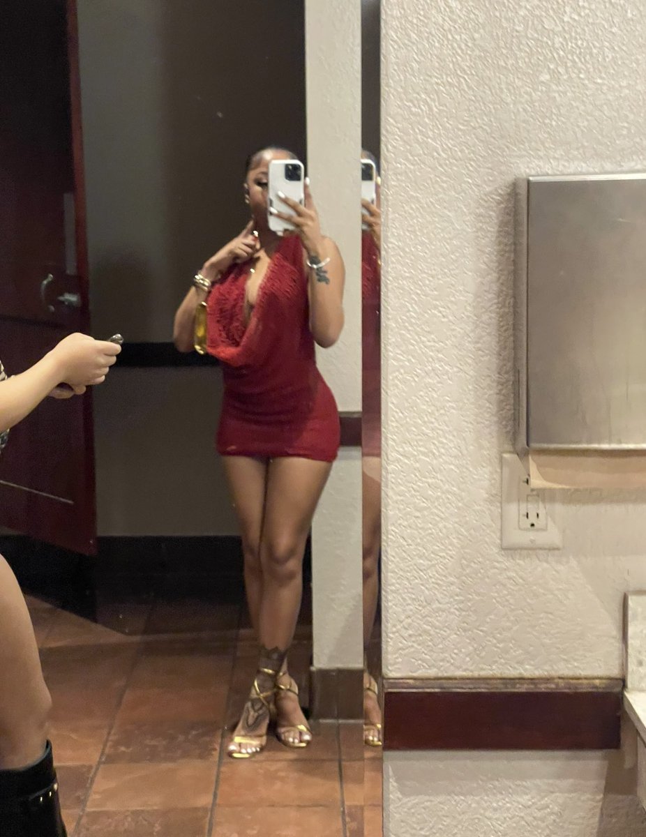 Aalyiahhb's tweet photo. Sexyyyy ass girl 🫦 https://t.co/tfaTSJsOlG