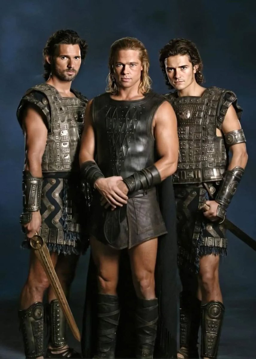 AlexEstebanDC's tweet image. Lo más cinéfilos me van a matar, pero a mí ‘TROYA’ siempre me ha parecido un peliculón. La vi en cines con 10 u 11 años y es una película que se quedó conmigo para siempre.

Tampoco es que sea una gran adaptación, pero va a ser difícil que la de Nolan la supere en ciertos…