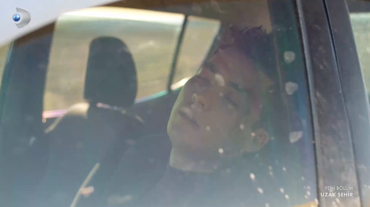 siredfates's tweet image. the fact that kaya crashed only bc he noticed zerrin was unconscious.. this is so sad bc she literally started &amp;amp; ended her pregnancy in misery and pain
⋆.˙#UzakŞehir • #KayZer˙. ࣪