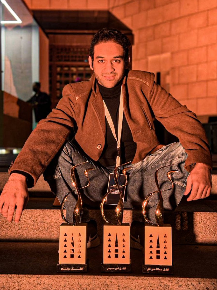 الحمدلله رب العالمين 

◻️ *مسرحية التعطيل*

حصدت على 
- افضل نص "ماجد السيهاتي و اشراق الروقي"
- ⁠افضل ديكور "مرتجى الحميدي"
- ⁠افضل ممثلة دور ثاني "مروة الشافعي"

وترشحت ل ٣ جوائز 
- افضل ممثل دور اول"نايف العباد" 
- ⁠افضل اخراج "ماجد السيهاتي"
- ⁠افضل عرض متكامل