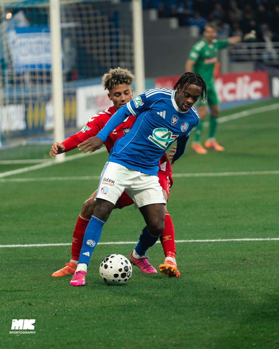 mksportography's tweet photo. 📸 Pas d’accréditation ? Pas de soucis.

RCSA - USL Dunkerque, vu des tribunes, l’album complet du match : https://t.co/rZPl5lUr0i

Un petit aperçu : https://t.co/L8f76bjoRa