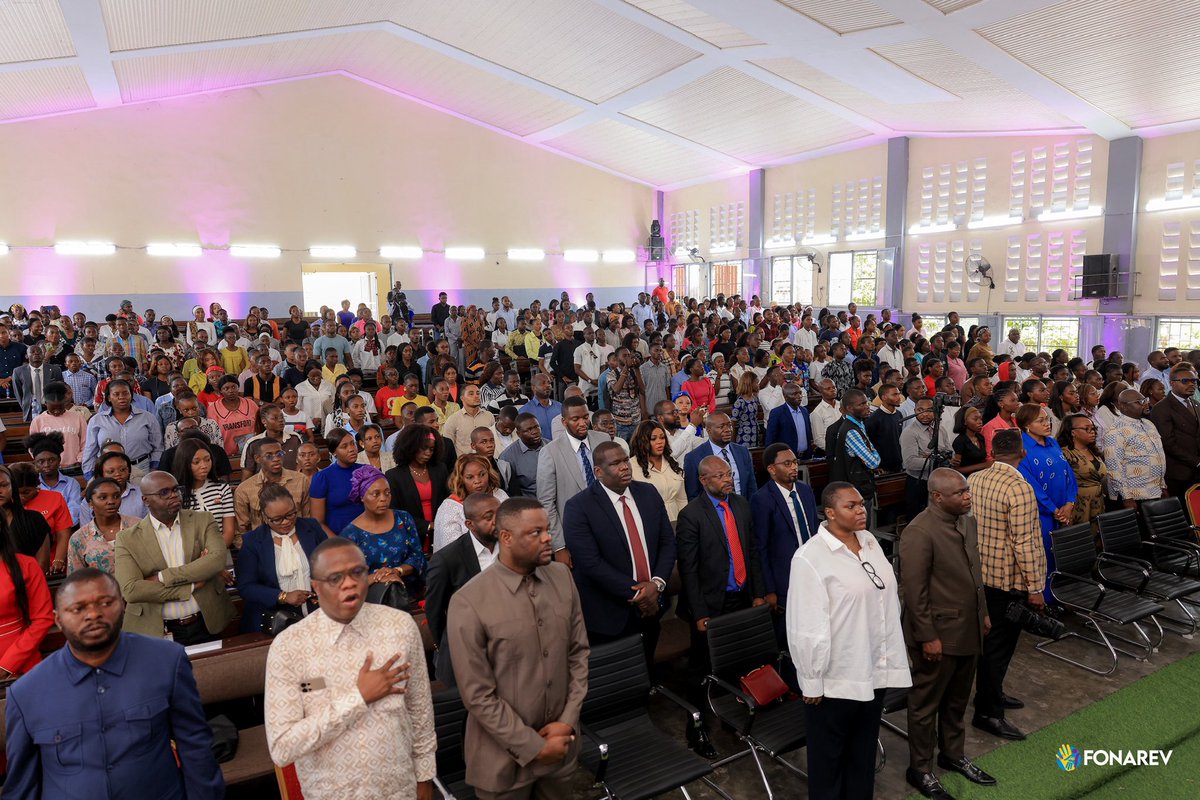 FonarevRDC's tweet photo. À l’Université Catholique du Congo (UCC), le FONAREV, en collaboration avec la CIAVAR, a procédé au lancement officiel du programme de subventions pour la recherche sur les crimes de génocide, les massacres, les crimes de masse et le GENOCOST en RDC.

À travers cette initiative, les étudiants finalistes sont appelés à interroger l’histoire, documenter les crimes et produire une connaissance scientifique rigoureuse au service de la vérité, de la justice et de la paix durable.

Parce que comprendre, c’est déjà résister à l’oubli.
Parce que chercher, c’est refuser la répétition.
Parce que la mémoire est un chemin vers la guérison collective.
