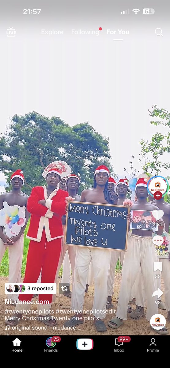 theclankye's tweet image. How often do we have to YELL at you to NOT do this, those men are being exploited !! Please to read more about this you can see it in the coms under my post