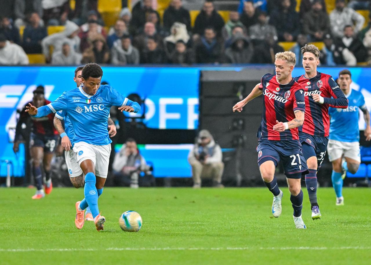 رفع نابولي ألقابه من كأس السوبر الإيطالي إلى 3 ألقاب، إثر تتويجه بطلا للنسخة الـ 38 التي جرت على ملعب الأول بارك في العاصمة السعودية الرياض، ونال الجائزة المالية 9.5 مليون يورو، فيما حصل وصيفه بولونيا على 6.4 مليون. ميلان وإنتر ميلان اللذان خسرا في الدور نصف النهائي، نال كل واحد منهما 2.4 مليون. n6o6n 