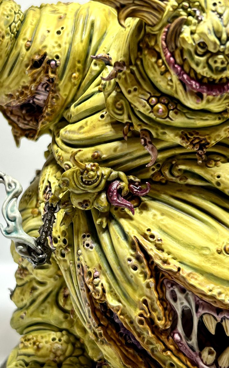 averagepaints's tweet image. Finished painting the Great Unclean One and had a lot of fun with Contrast paints! The best bit about Nurgle though is all the little guys! #WarhammerCommunity #PaintingWarhammer