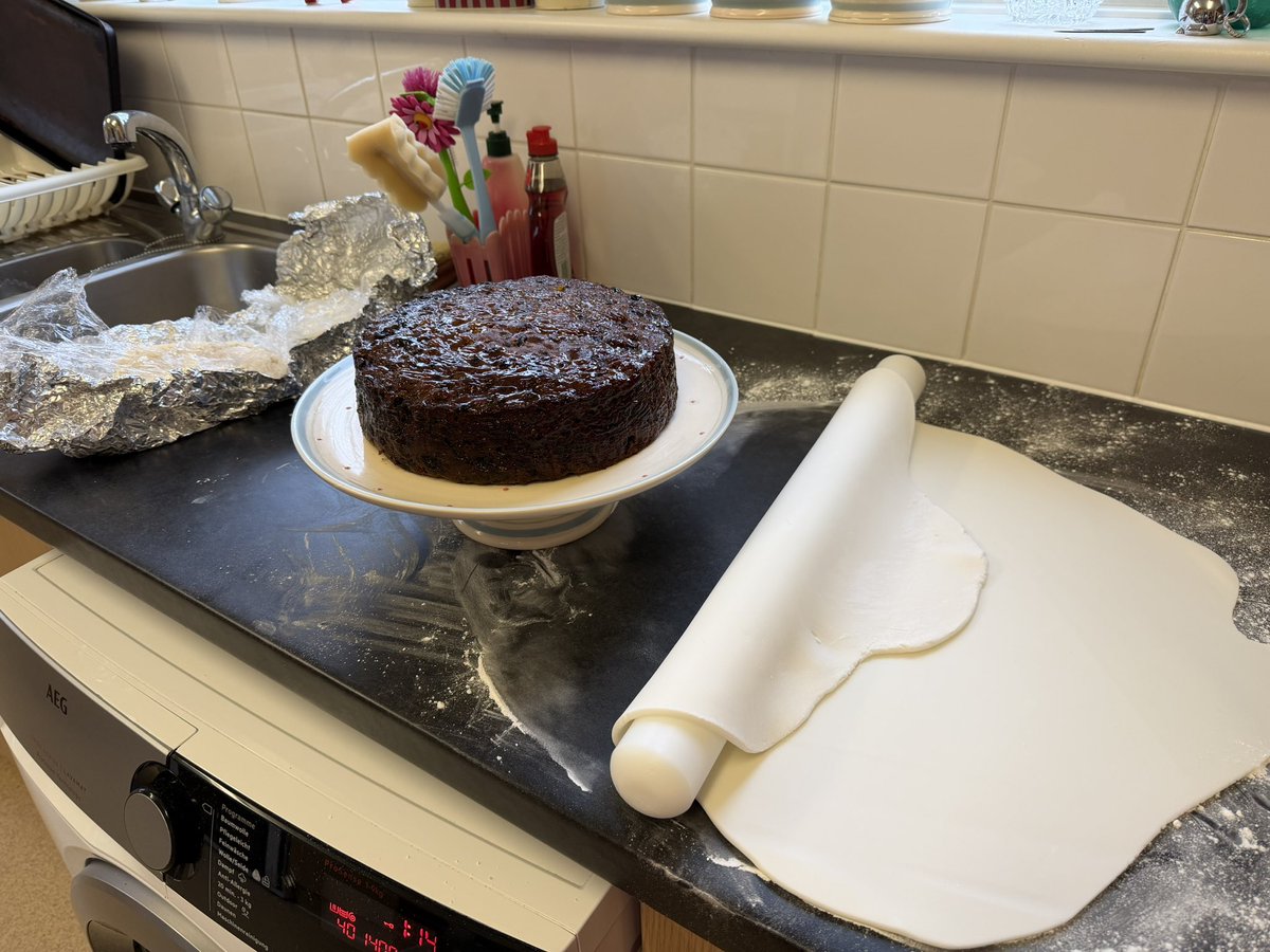 MsPanksy's tweet photo. Bake-mas 😋😋 https://t.co/RGuP5sESjD