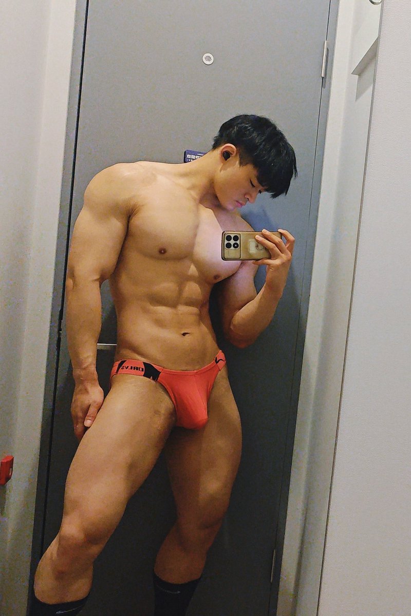 貘 (@km139139) on Twitter photo 