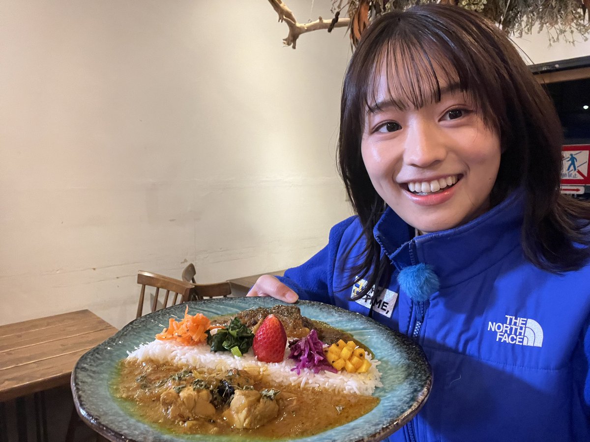 shinorinatbs's tweet image. 早朝グルメ☀️
東京・浅草
SmileSpiceへ！
4種から選べる
カレー2種盛り🍛ご飯と副菜の彩りも鮮やか！
発酵チキンカレー🐔
6種のスパイス、ヨーグルトや甘酒を使い、辛さは控えめながら奥深い味わい。
トリプル山椒ジンジャーポークカレー🐖
柔らかい豚バラ。シビ辛の奥に味噌のコク！
#thetime_tbs