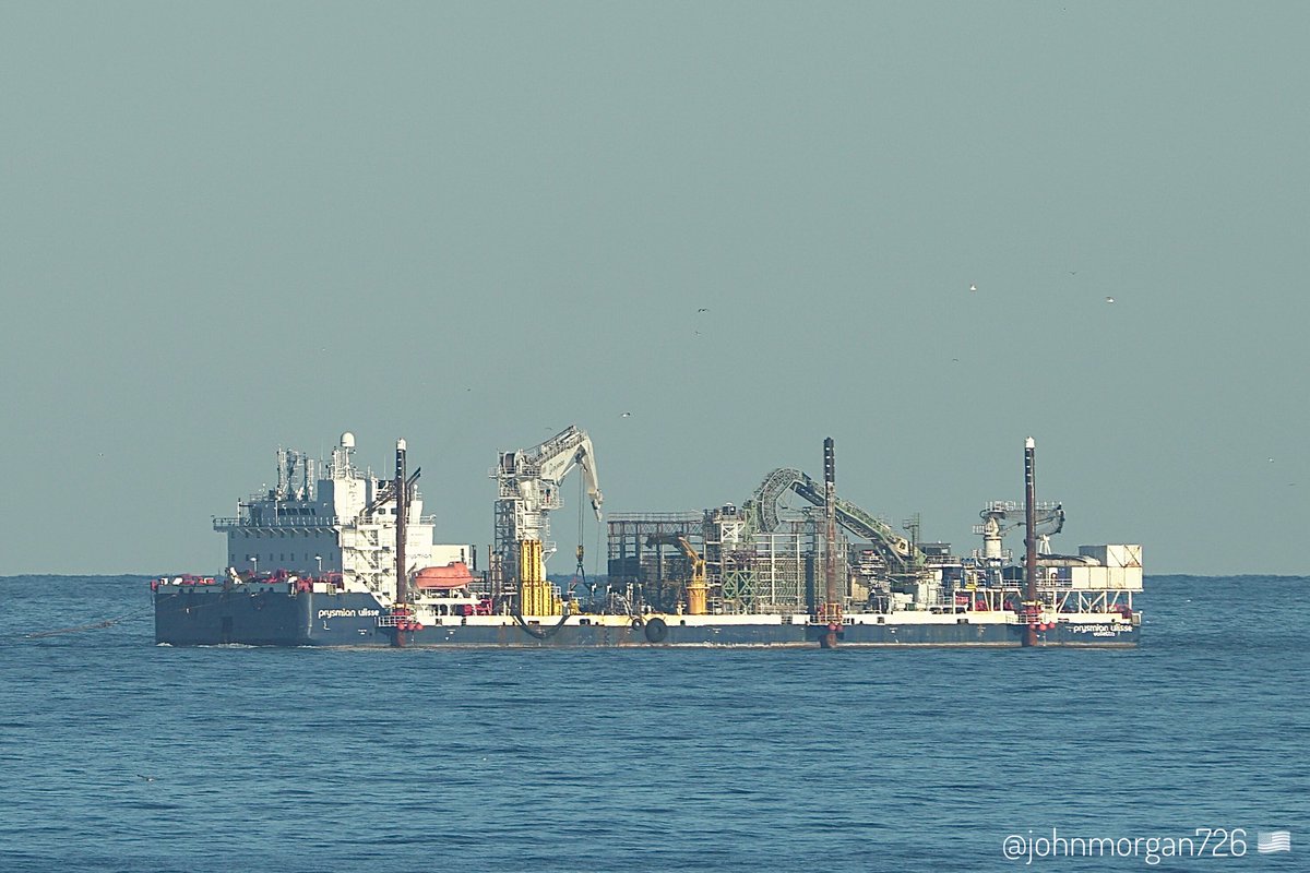johnmorgan726's tweet image. The #tugboat #WASHINGTON, IMO:9730646 🇺🇸 towing the #CableLayer #PrysmianUlisse , IMO:8688535 part of the @DominionEnergy Coastal Virginia Offshore Wind (#CVOW) farm construction fleet, flying the flag of Malta 🇲🇹. They are heading back to Portsmouth (US-PTM) Virginia.