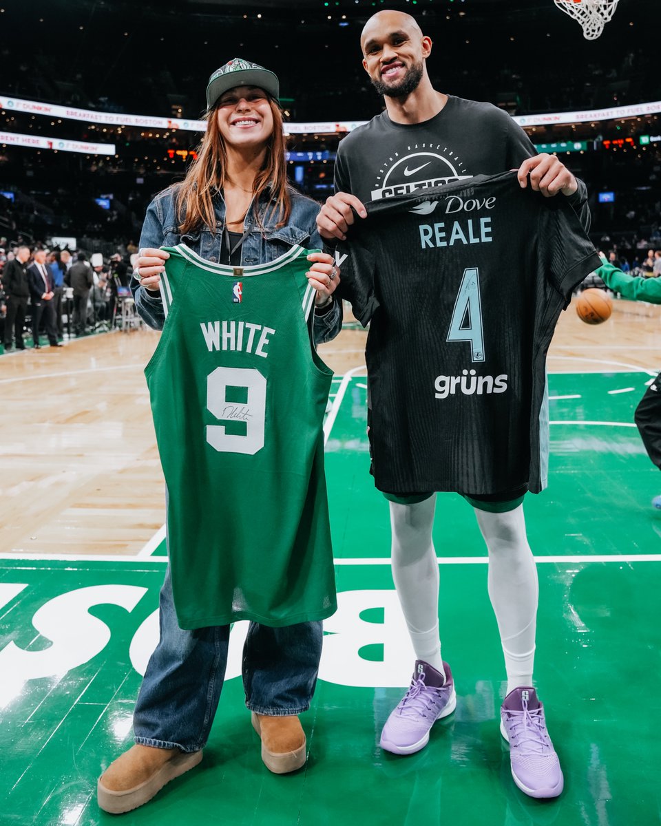 Home for the holidays ☘️

Welcome back to Hingham's own <a href="/RealeLilly/">Lilly Reale</a>