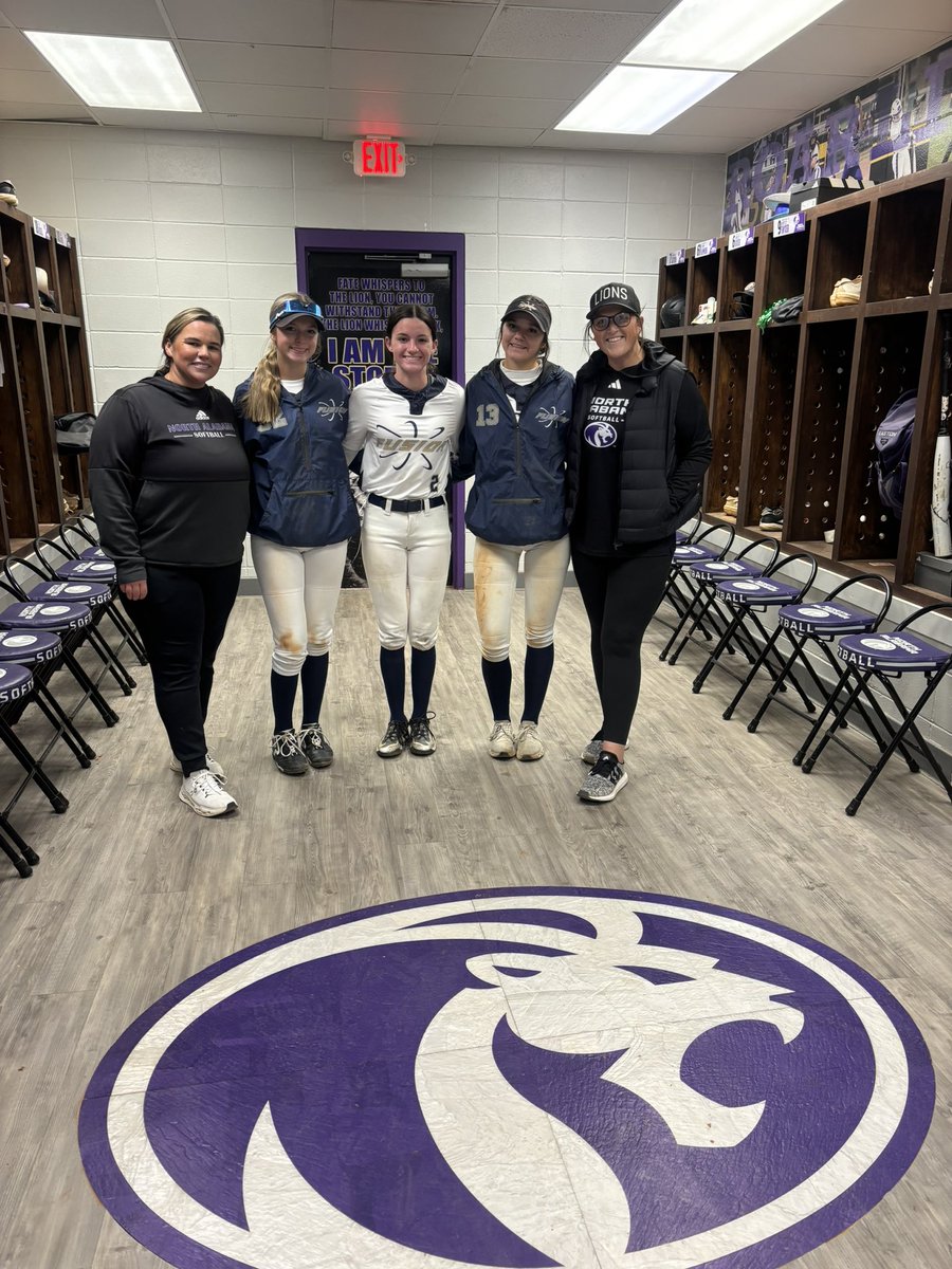 harper_jones2's tweet photo. Huge thanks to @UNASoftball for hosting the camp on December 14th! I always love getting feedback from @Acozart44 and @CoachHawkinsUNA. https://t.co/hluLfY6Zpo