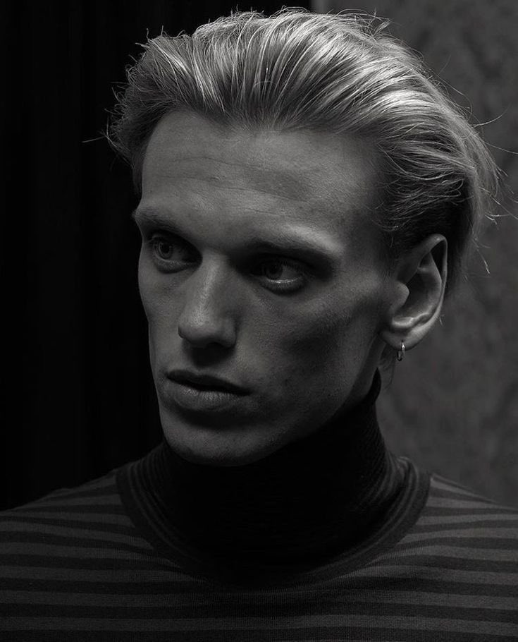 CREELSLUT's tweet photo. lethal bone structure lethal face card https://t.co/I7LCKv7jHm