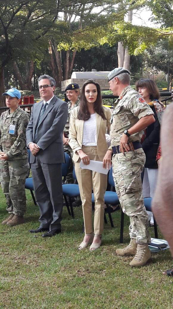 Toastiewiththe's tweet image. #AngelinaJolie #MotivationalMonday 
Angelina Jolie at the International Peace Support Training Center in Nairobi, June 2017 She was there to address staff members and other attendees during a training on sexual violence prevention in conflicts.