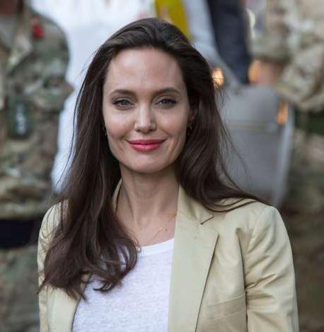 Toastiewiththe's tweet image. #AngelinaJolie #MotivationalMonday 
Angelina Jolie at the International Peace Support Training Center in Nairobi, June 2017 She was there to address staff members and other attendees during a training on sexual violence prevention in conflicts.