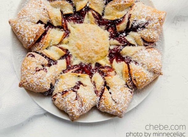 Chebe_Bread's tweet image. Holiday Star Bread. Chēbē does that... grain free! chebe.com