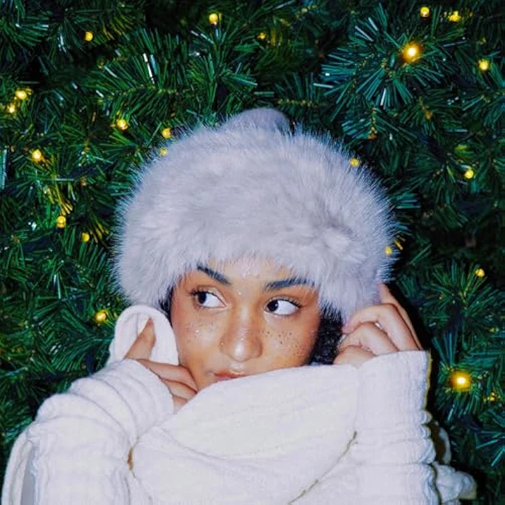 staracreact's tweet photo. Jolie surprise de Candice pendant son concert. Un nouvel Ep est dispo dès maintenant.
Magnifique cadeau de Noël 😍
Stream🔗 https://t.co/6zDEphyHBL
Achat 🔗https://t.co/8PaaycnkJ4
#Candice #DernierHiver https://t.co/OwIIntmuHB