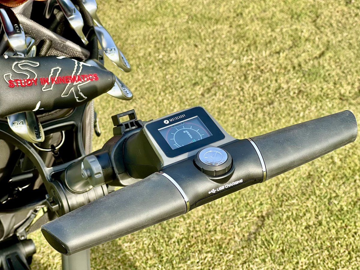 PGAPappas's tweet image. PGAPappas 12 Days of Christmas #JingleBAMBigger DAY 12 Giveaway

🎁 New 2025 Motocaddy M7 Remote Electric Caddy 👀 #KringleGonnaKringle 

To Enter:
🎄 Repost and
🎄 Follow @PGAPappas, @motocaddyusa, and @MotocaddyGolf

#ReleaseTheKringle! pgapappas.blogspot.com/2025/12/pgapap…