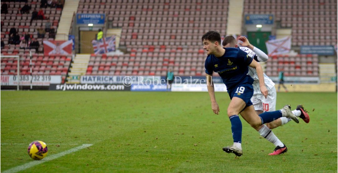 AirdrieFanTV's tweet photo. Airdrie Advent Calendar Day 1️⃣9️⃣

Euan Deveney played 37 times in the season we gained promotion back to the Scottish Championship. Deveney scored a goal of the season contender in a 4-2 win at Montrose. 

Who's your favourite Airdrie number 1️⃣9️⃣? 

📸©️ Bob Dalzell https://t.co/DQjWh1HP12