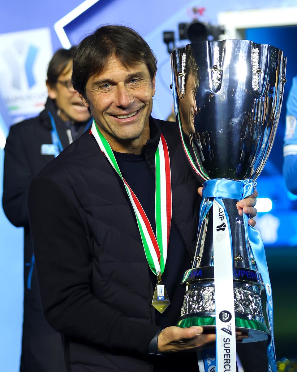brfootball's tweet image. Napoli cap off an incredible 2025 with their second trophy of the year 👏