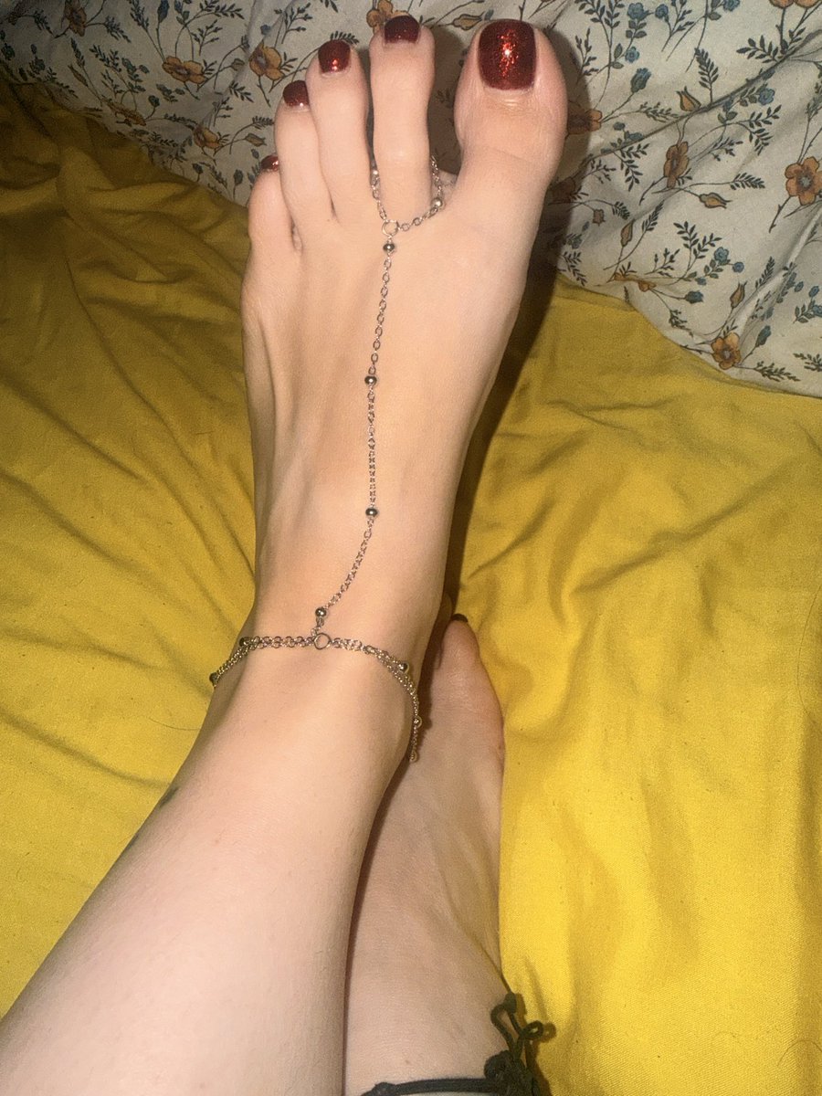 New pedicure, what do we think of my new jewellery?
