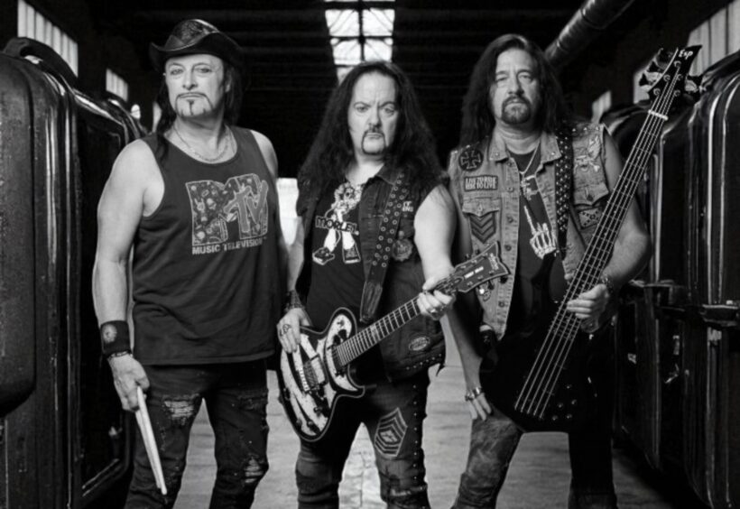 dbmagazine's tweet image. Thundering power trio N.Y.C., led by ex-Warlock guitarist Tommy Bolan, wrecks necks on new album, 'Built to Destroy.' decibelmagazine.com/2025/12/22/n-y…