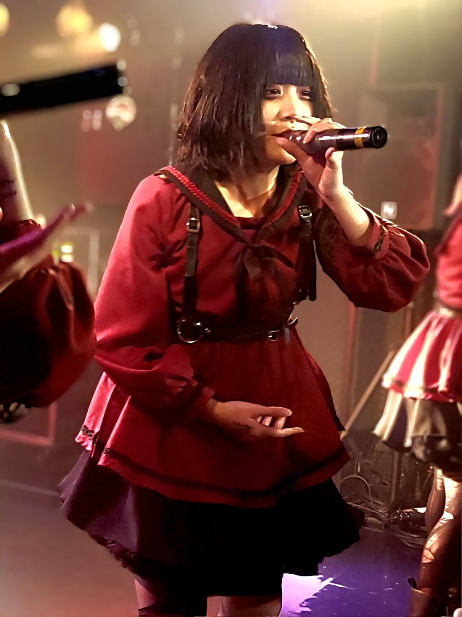 kyYSC9yEhJnMRtp's tweet photo. #混沌少女　不朽不滅
おはようございます‼
季節感もあるのか別れが染みるぜ
推しの卒業って大変w
皆これを経験して大人になっていくんだね。
2025年12月6日(土)
SHIBUYA DESEOmini https://t.co/eM5k4OiRru