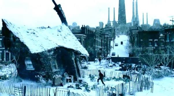 tori10__'s tweet image. Ptdrrrr ils avaient tellement abusé de la hess guettez la maison penchée de ouf