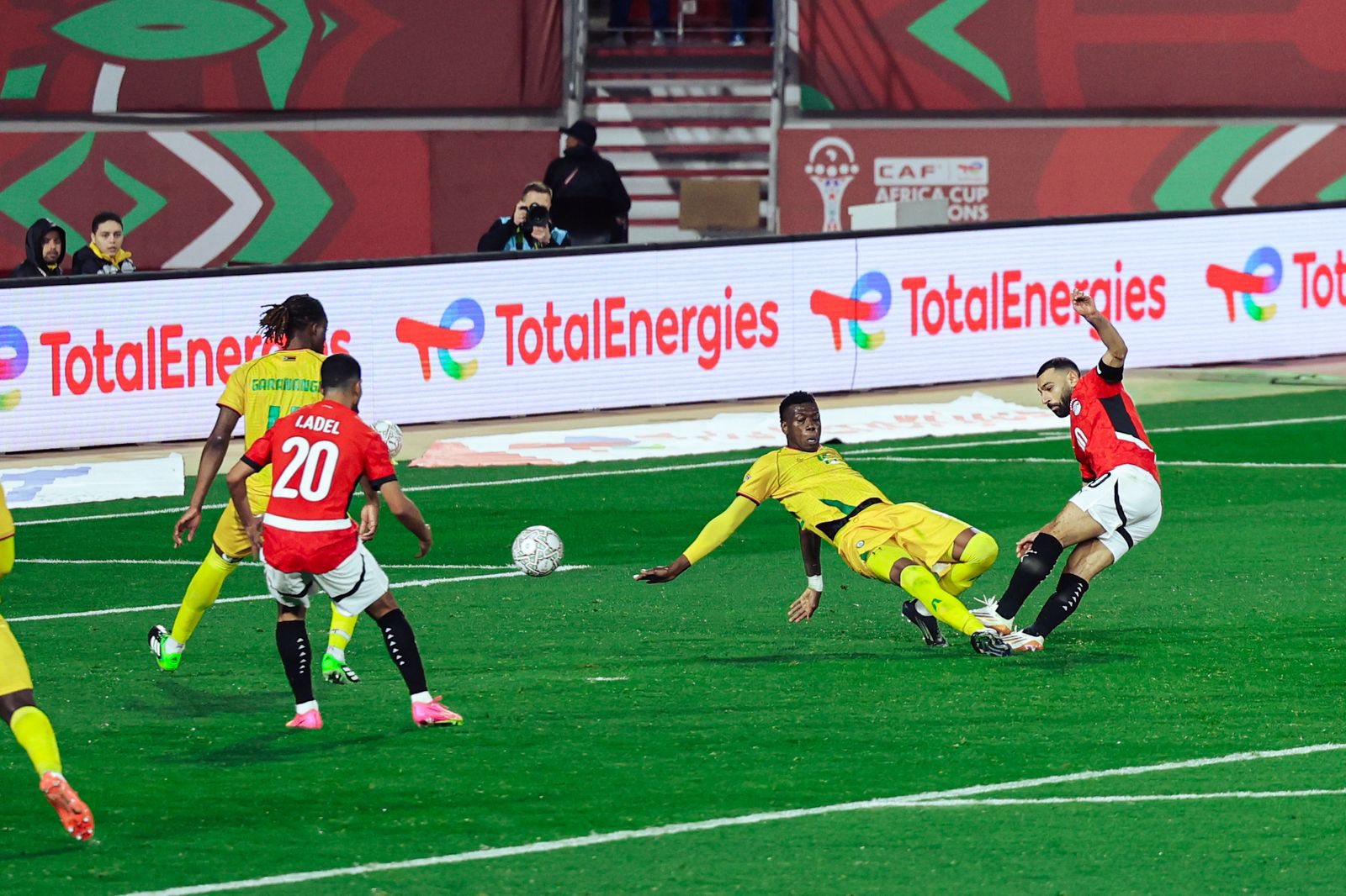 الفرعون المصري محمد صلاح يعرف مكان الشباك جيدًا 