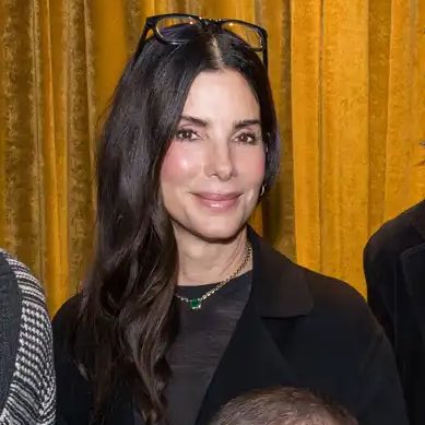 SANDRA BULLOCK! ✨