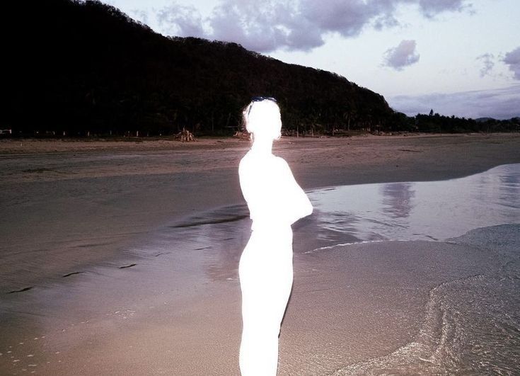 andres_pinot's tweet image. como se siente ser una persona demasiado sensible que se da cuenta de todo