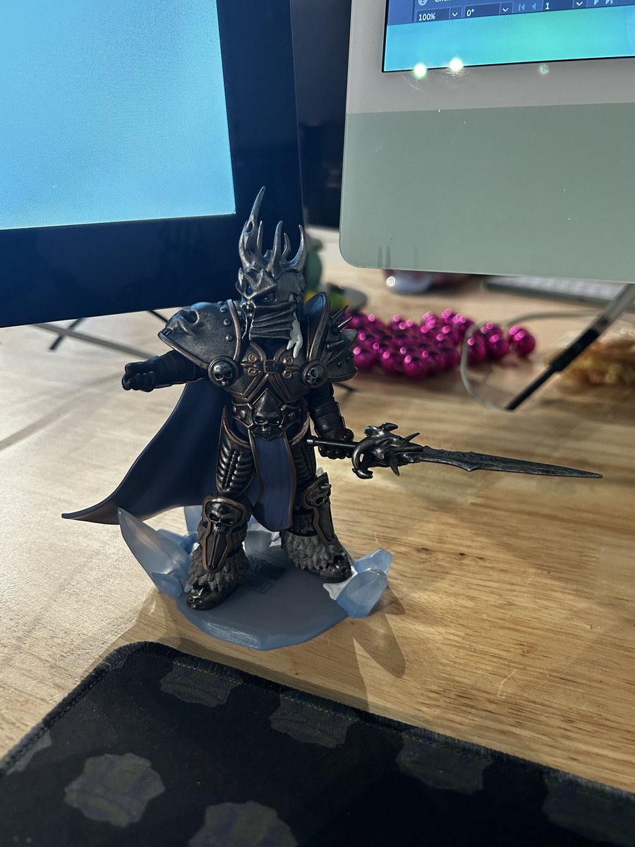 Keep that mf thang on me